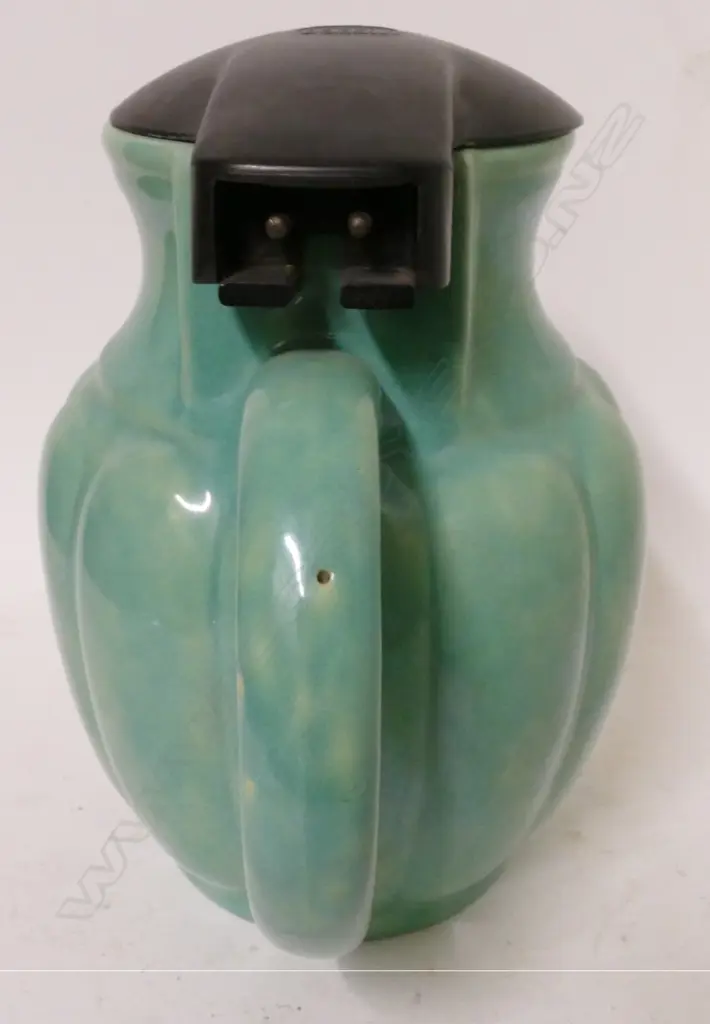 Two Temuka Ware electric jugs Image 1++