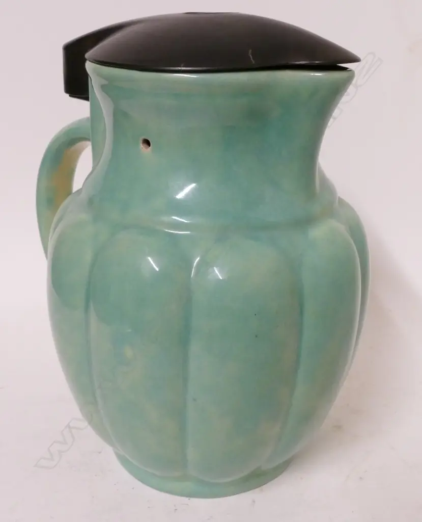 Two Temuka Ware electric jugs Image 1++