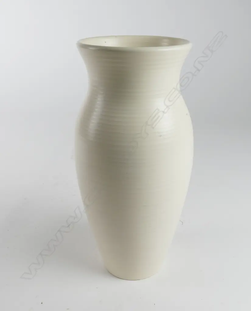 Crown Lynn Hand Potted tall baluster vase Image 1++