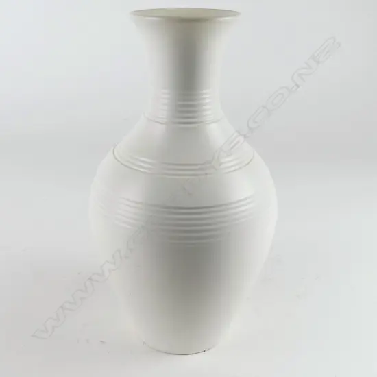 Crown Lynn 'Hand Potted' white glaze vase