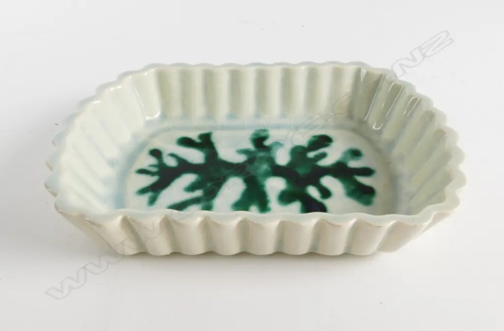 Crown Lynn Frank Carpay dish Image 1++