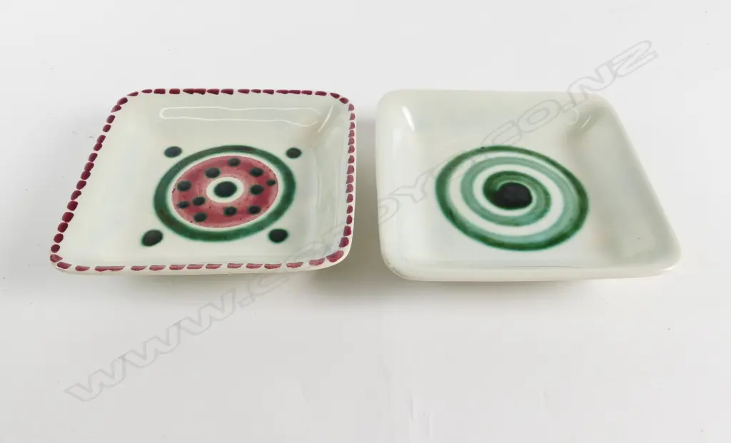 Two Crown Lynn Frank Carpay small square dishes Image 1++