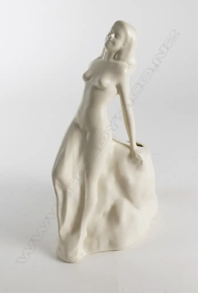 Crown Lynn naked woman figural lamp base Image 1++