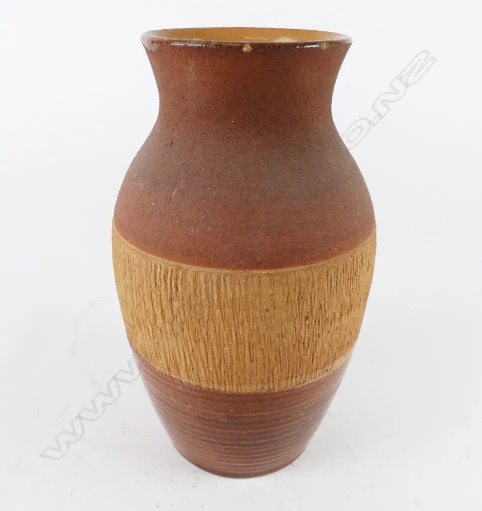 Crown Lynn Arthur Rhodes terracotta vase Image 1++