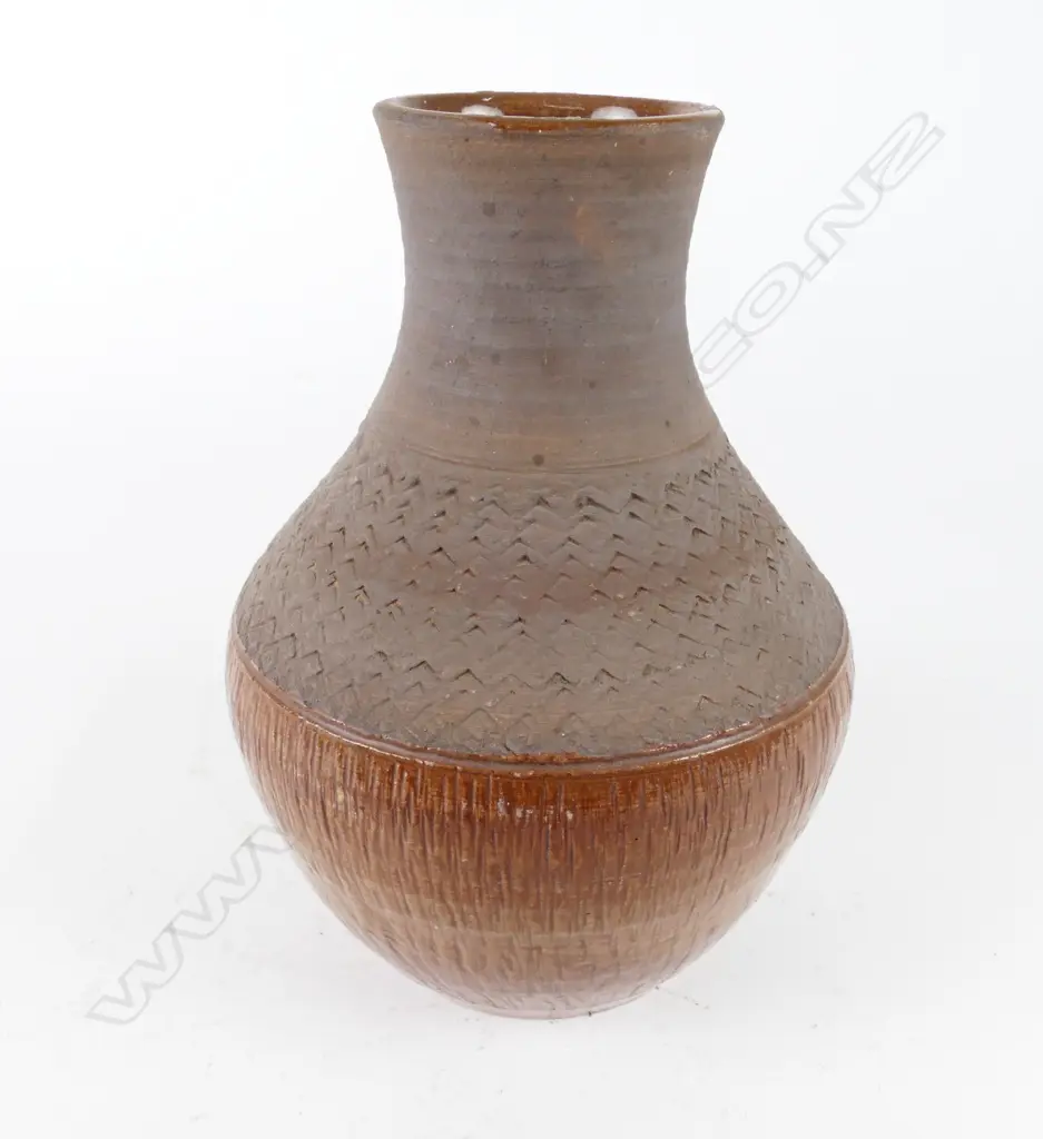 Crown Lynn Hand-Thrown terracotta vase by Arthur Rhodes Image 1++