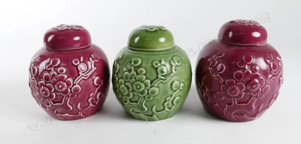 Three Crown Lynn lidded ginger jars Image 1++