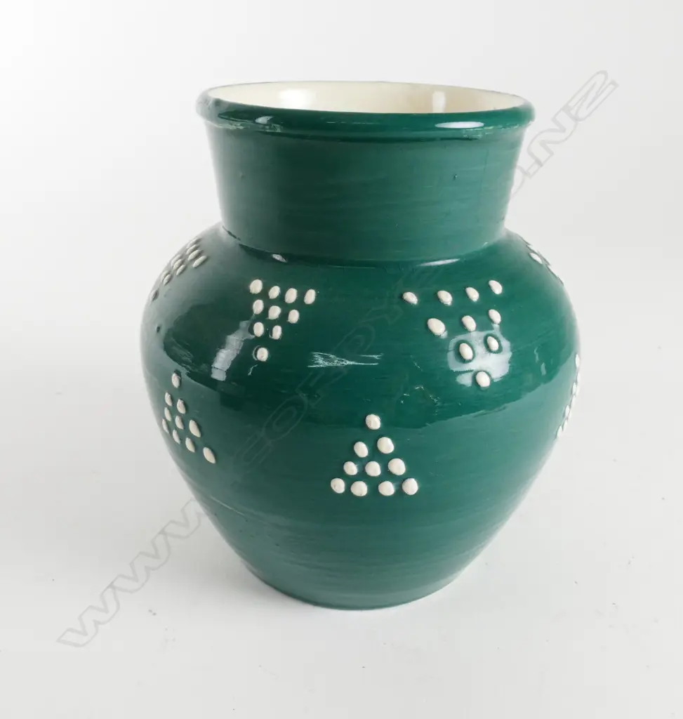 Crown Lynn Hand Potted vase Image 1++