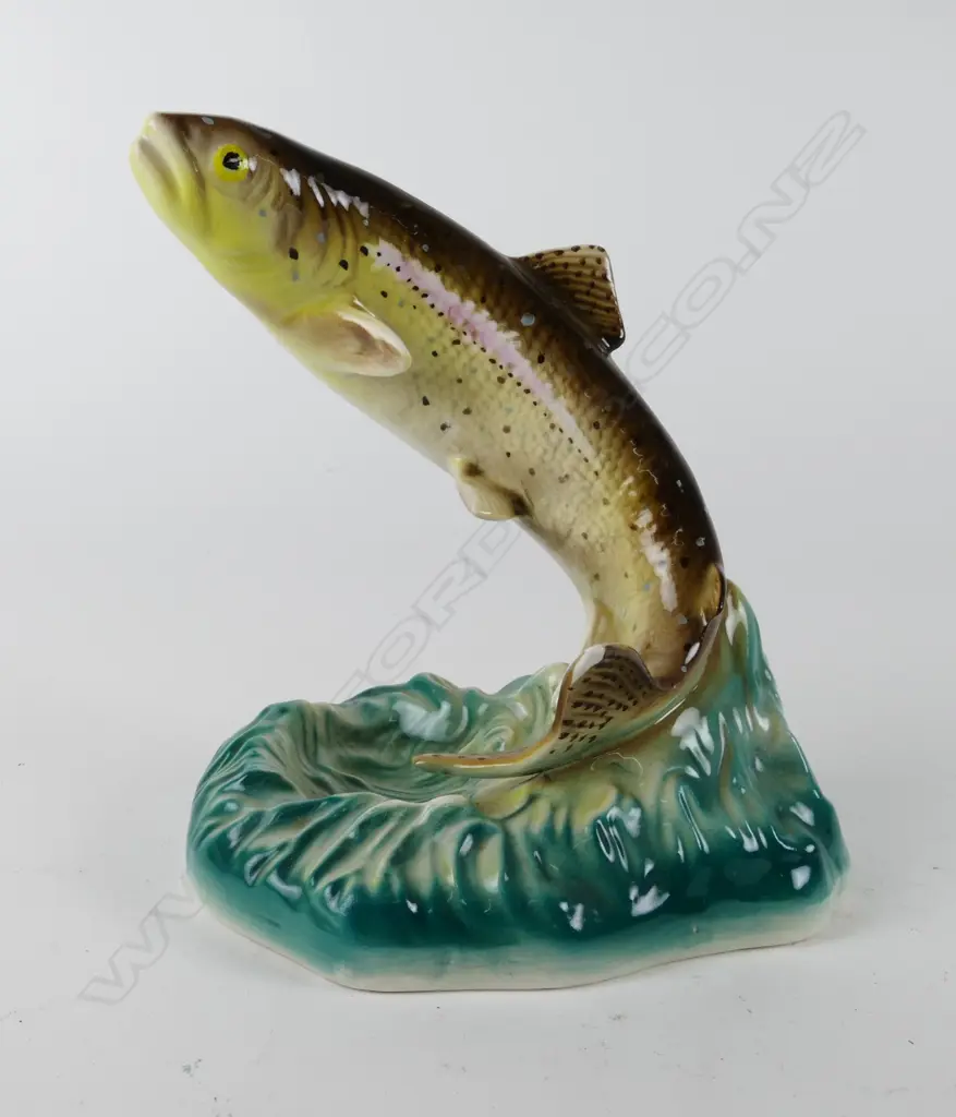 Titian Studio leaping trout model Image 1++