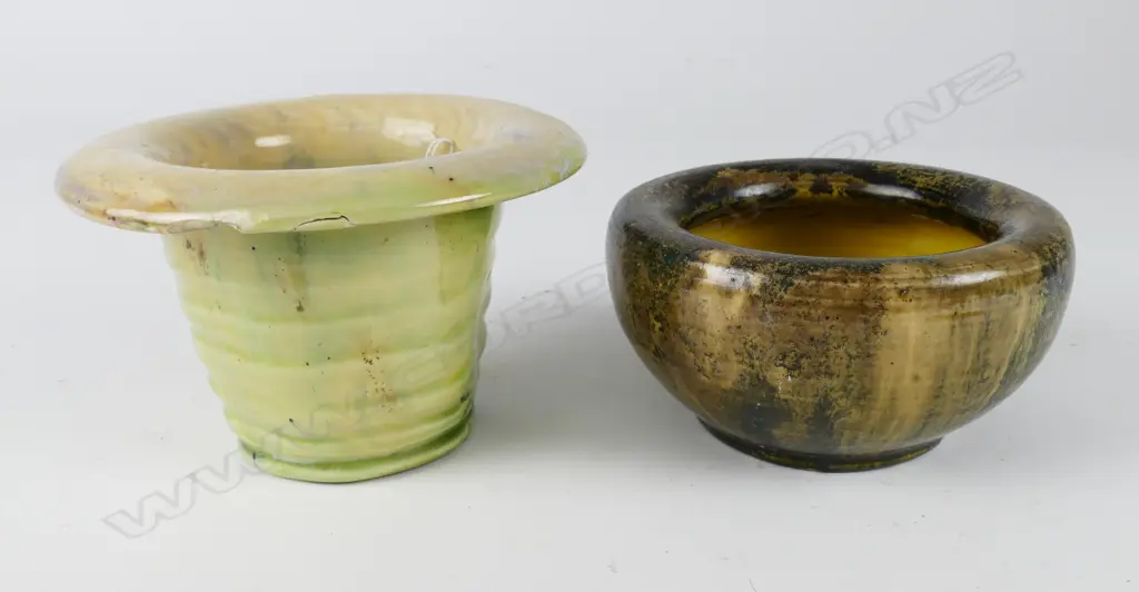 Two Briar Gardner vases Image 1++