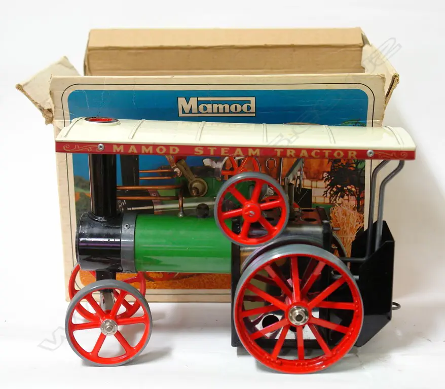 A 'Mamod Steam Tractor' Image 1++