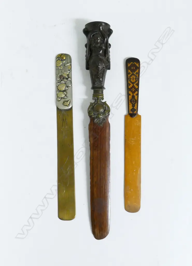 Three old paper knives Image 1++