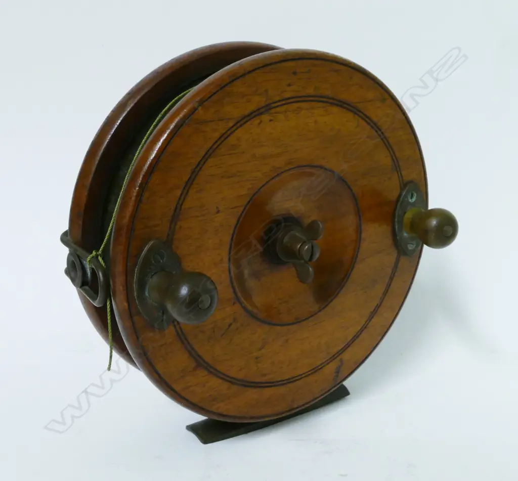 Eatons 'Sun' patent Nottingham reel Image 1++