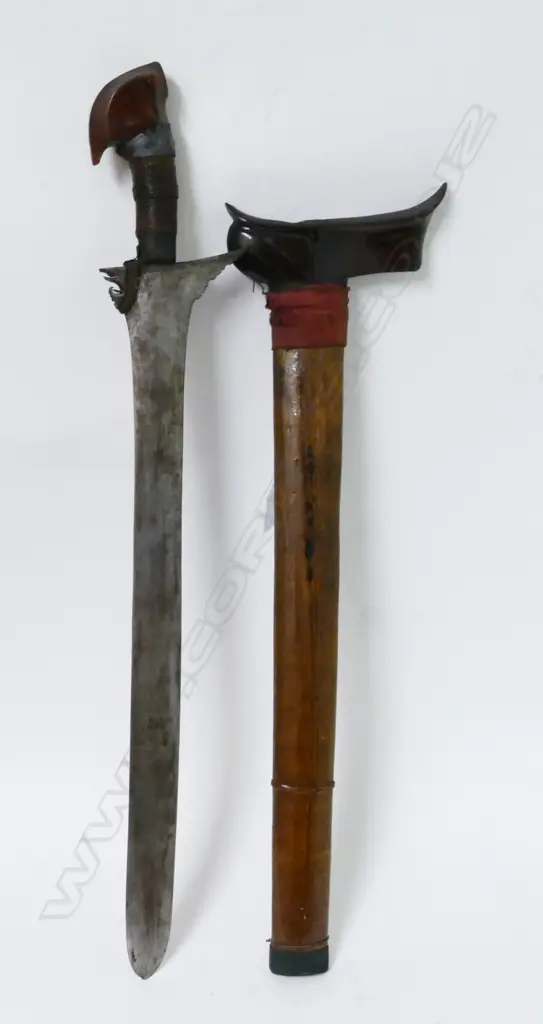 A Javanese kris with straight blade Image 1++