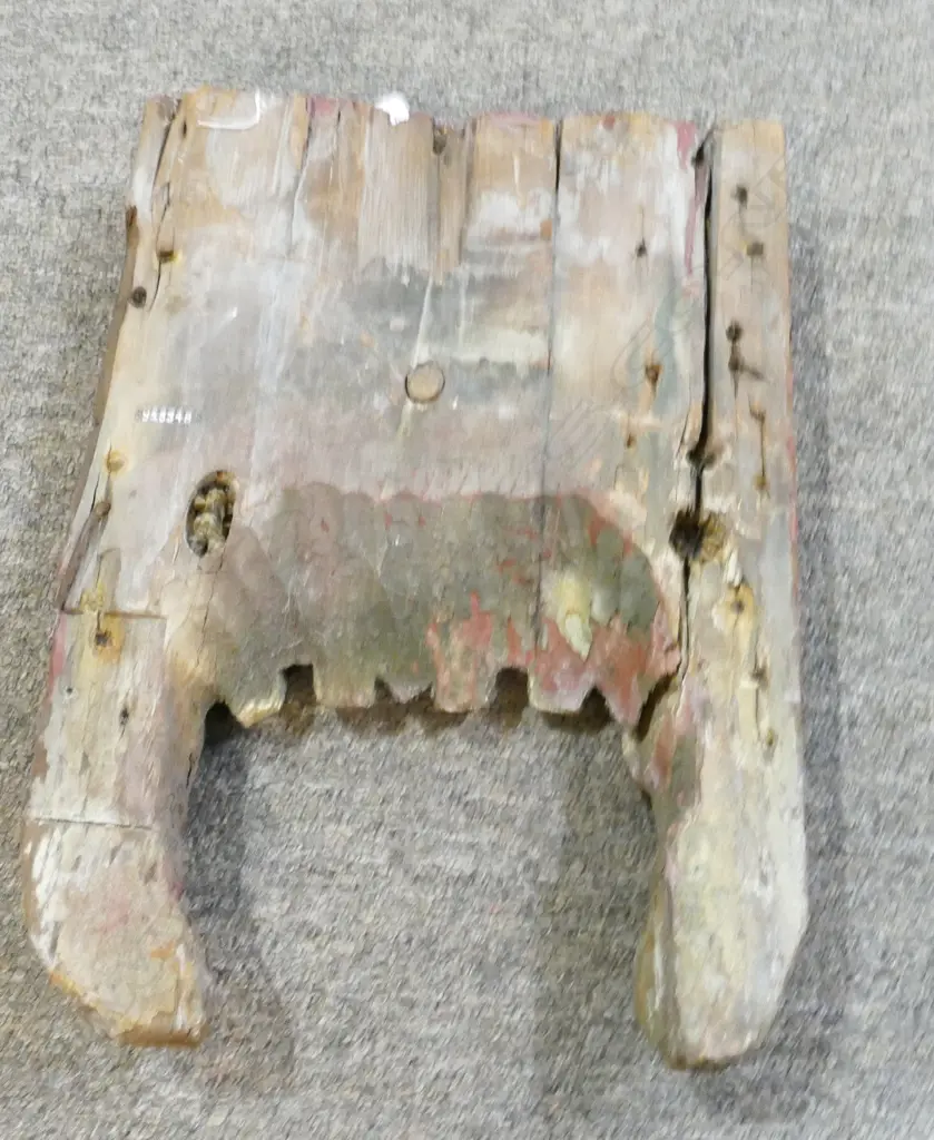 A 19thC Maori carved stylised mask Image 1++