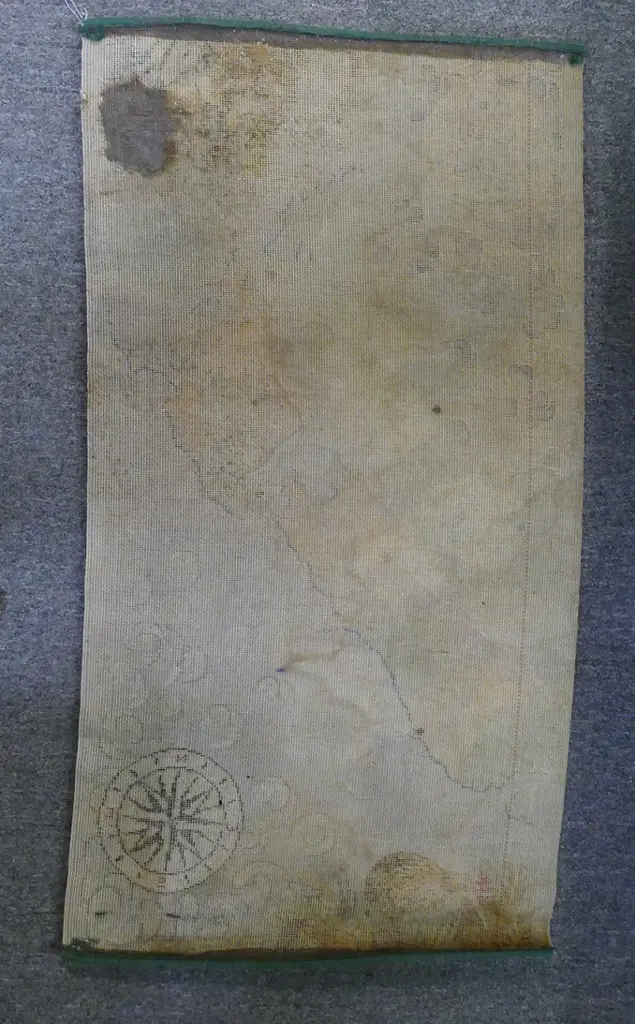 A vintage Feltex N.Z. map rug Image 1++