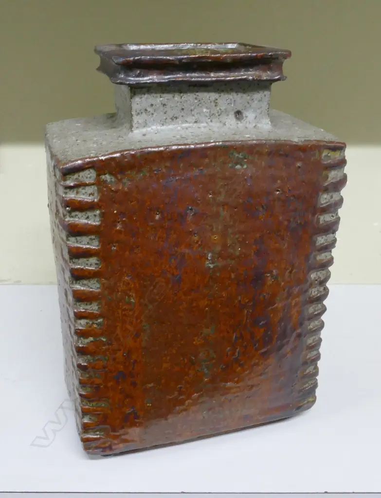 A good early Len Castle branch pot Image 1++