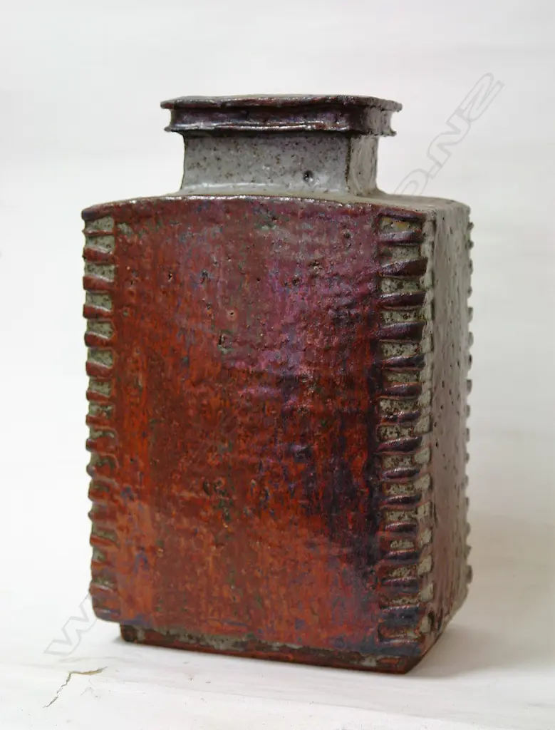 A good early Len Castle branch pot Image 1++