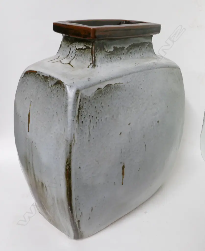 A large vintage Len Castle blossom vase Image 1++