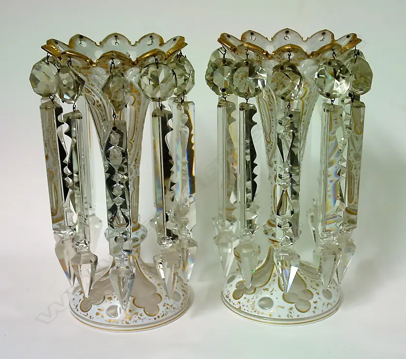 Two Victorian glass lustre vases Image 1++
