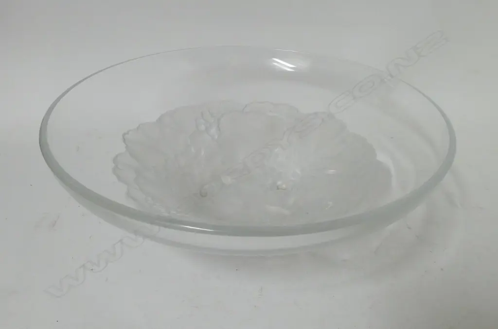 A frosted and clear glass bowl Image 1++