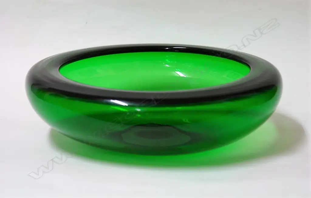 A Holmegaard Per Lutken green grass large bowl Image 1++