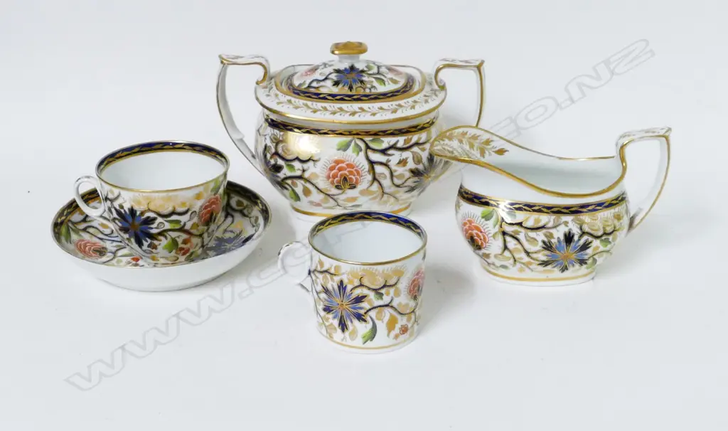 A Georgian Newhall jug Image 1++