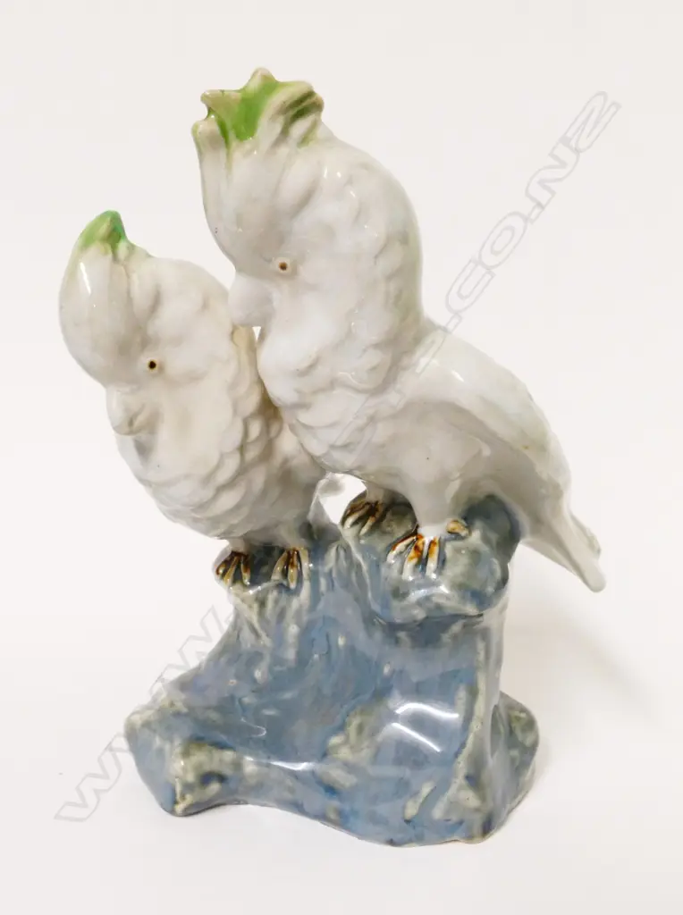 A Doulton Lambeth stoneware bird group Image 1++