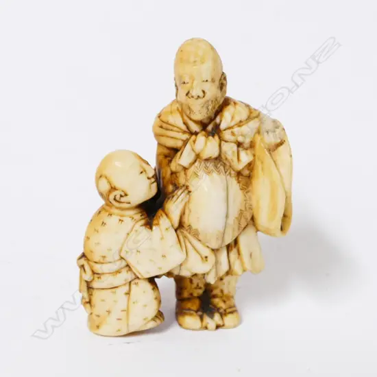 A small Japanese ivory netsuke
