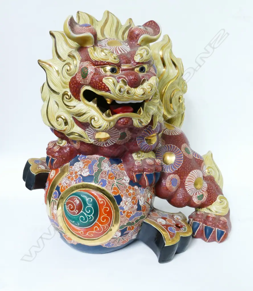 A Japanese ceramic model of a shishi Image 1++