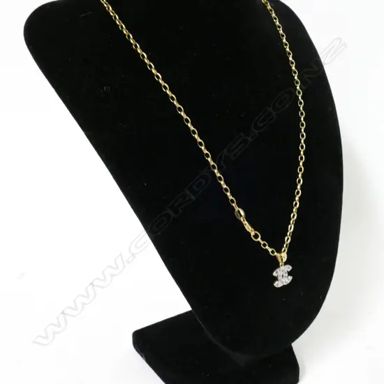A 9ct. gold belcher chain