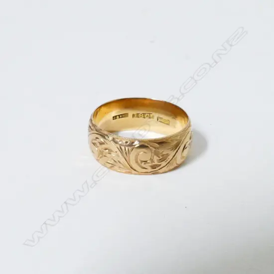 An 18ct. gold Australian Colonial wedding band