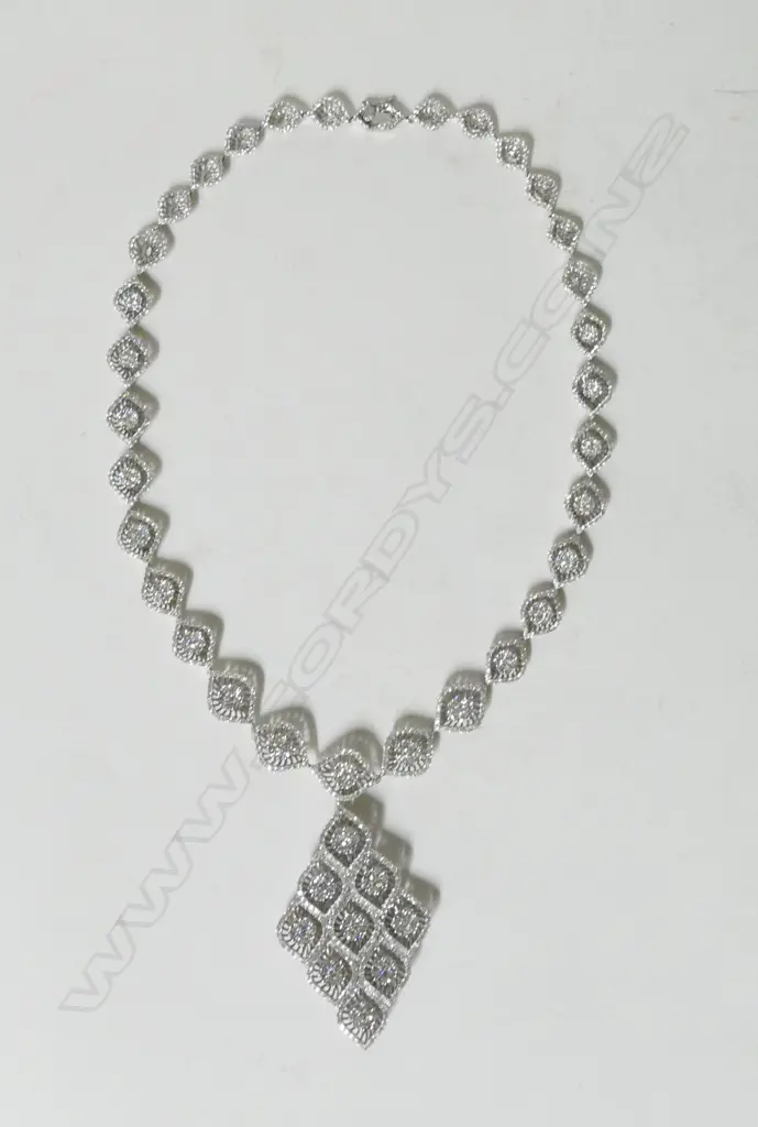 An impressive modern lady's 18ct. white gold pendanted necklace Image 1++