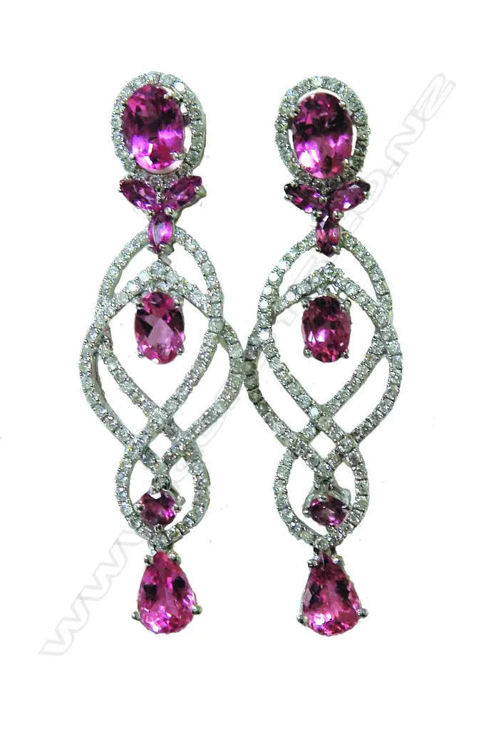 A pair of modern lady's 18ct. white gold Image 1++