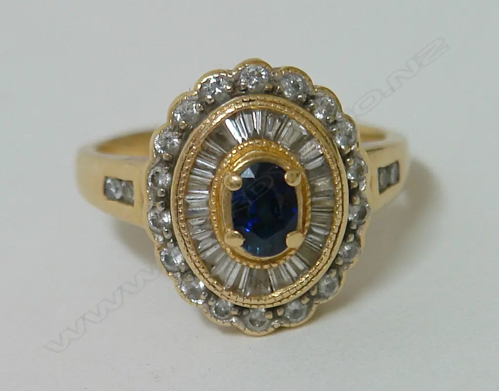 A lady's estate 18ct. yellow gold Image 1++