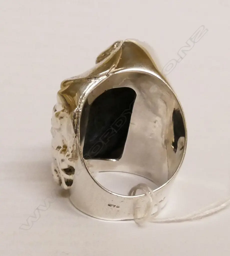 A large silver and opal ring Image 1++