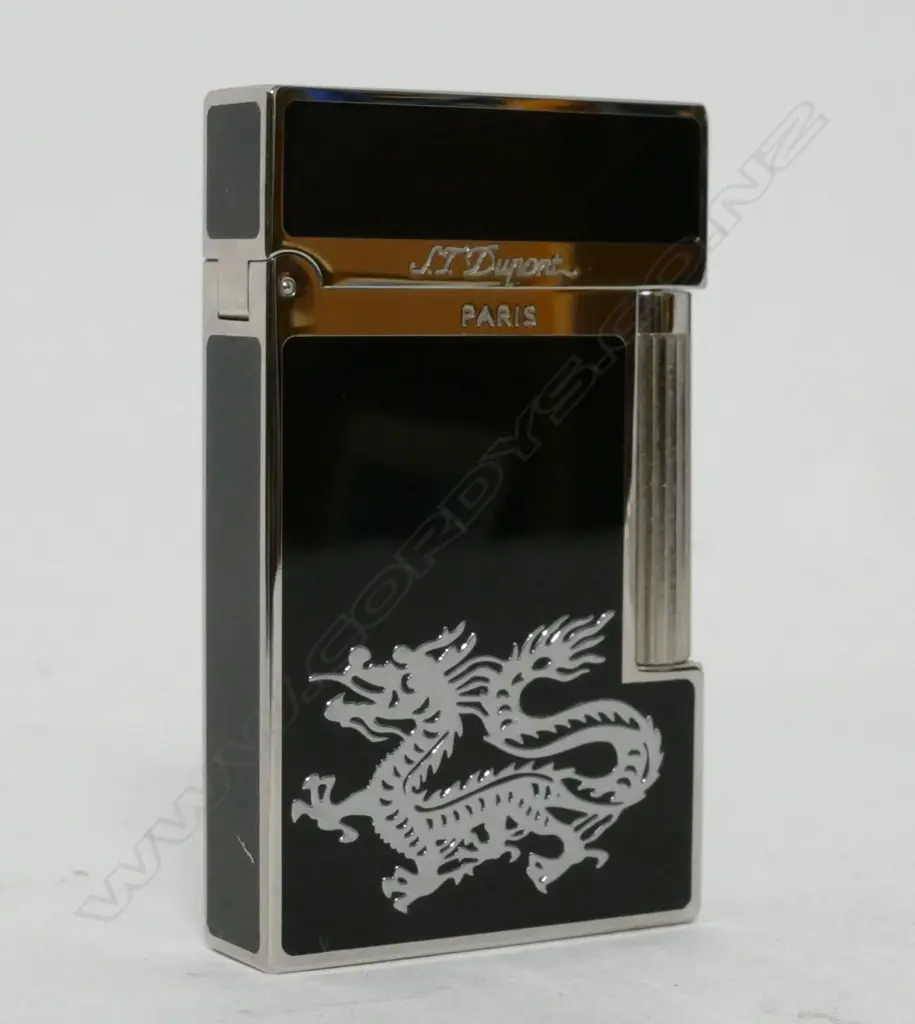 A Dupont lighter Image 1++