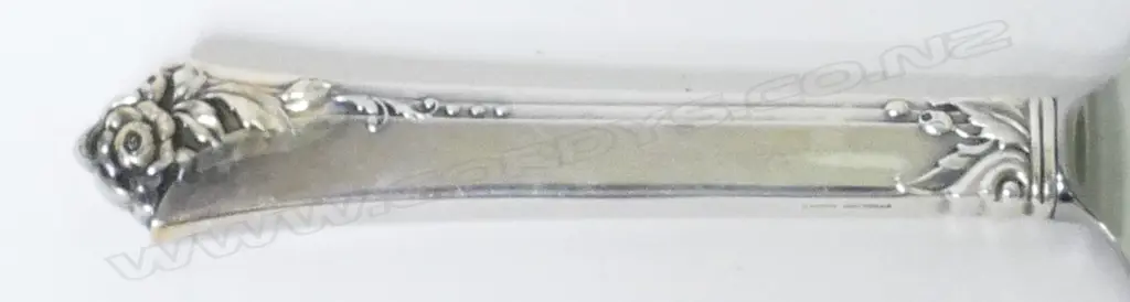 An American silver 51-piece cutlery set Image 1++