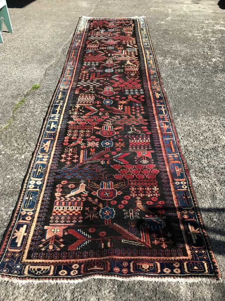 An Iranian Hamadan runner Image 1++