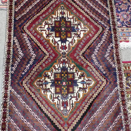 A hand knotted Persian Shahr Babak rug