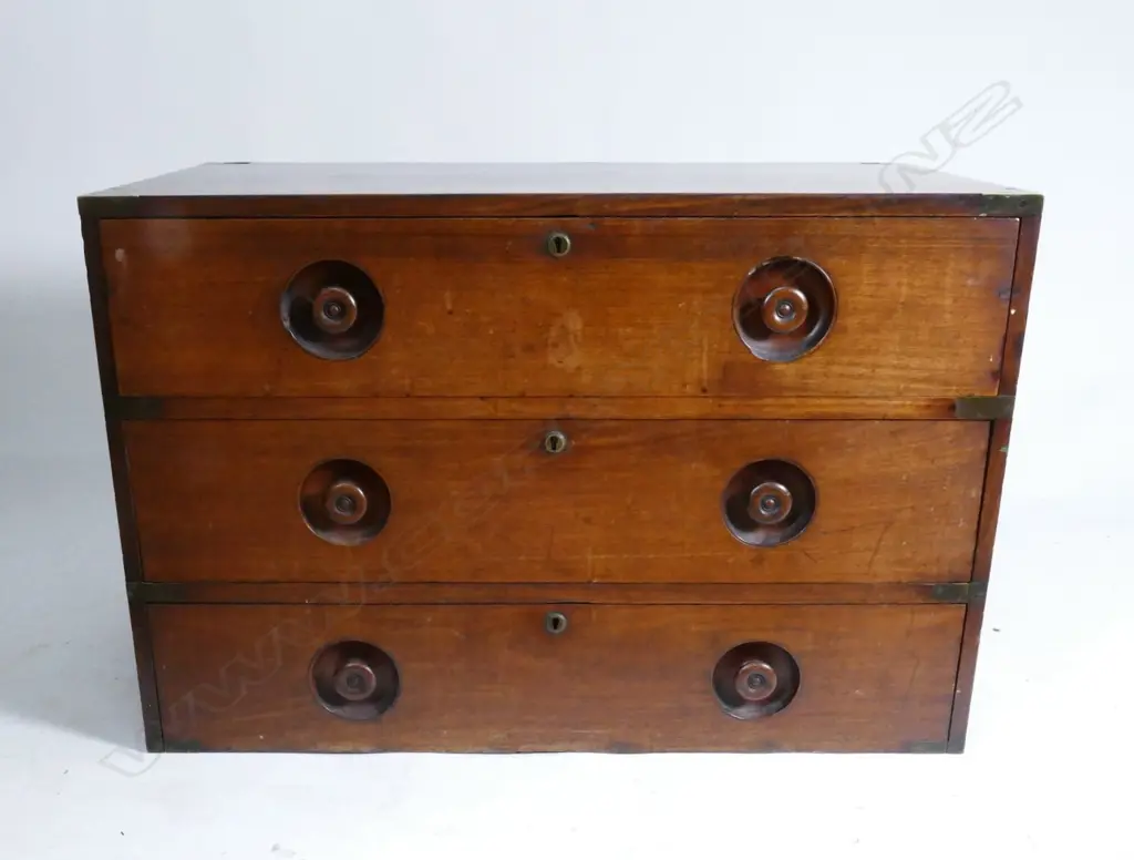 A campaign chest Image 1++