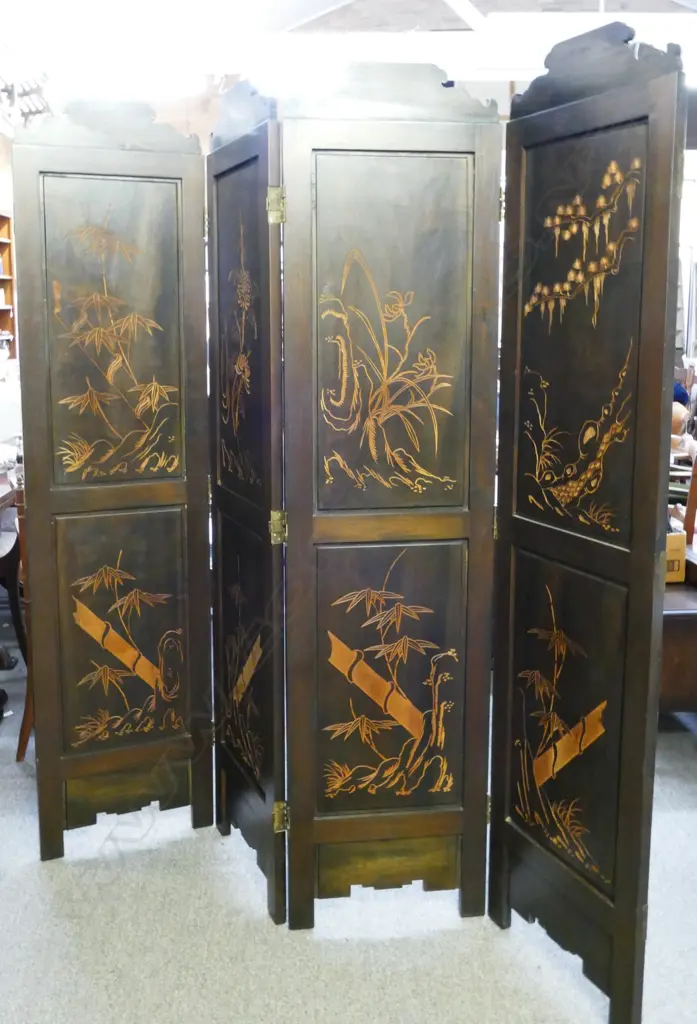 A four-fold carved wooden Oriental screen Image 1++