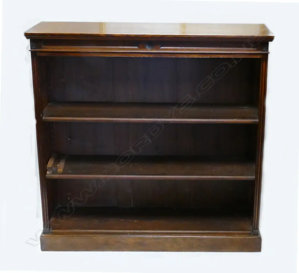 An early 1900s oak bookcase Image 1++