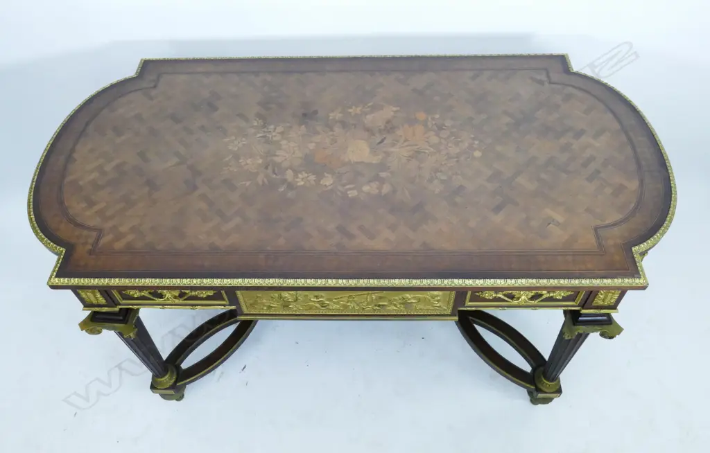 A quality 19thC French walnut and ormolu bureau plat Image 1++