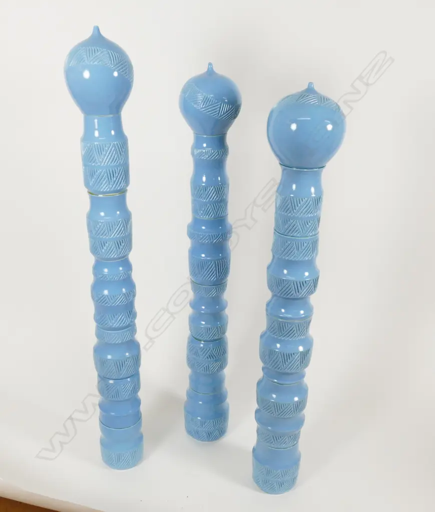 Anneke Borren three totems Image 1++