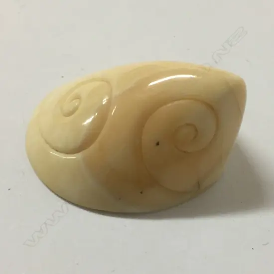 Owen Mapp carved whale tooth end c.1973