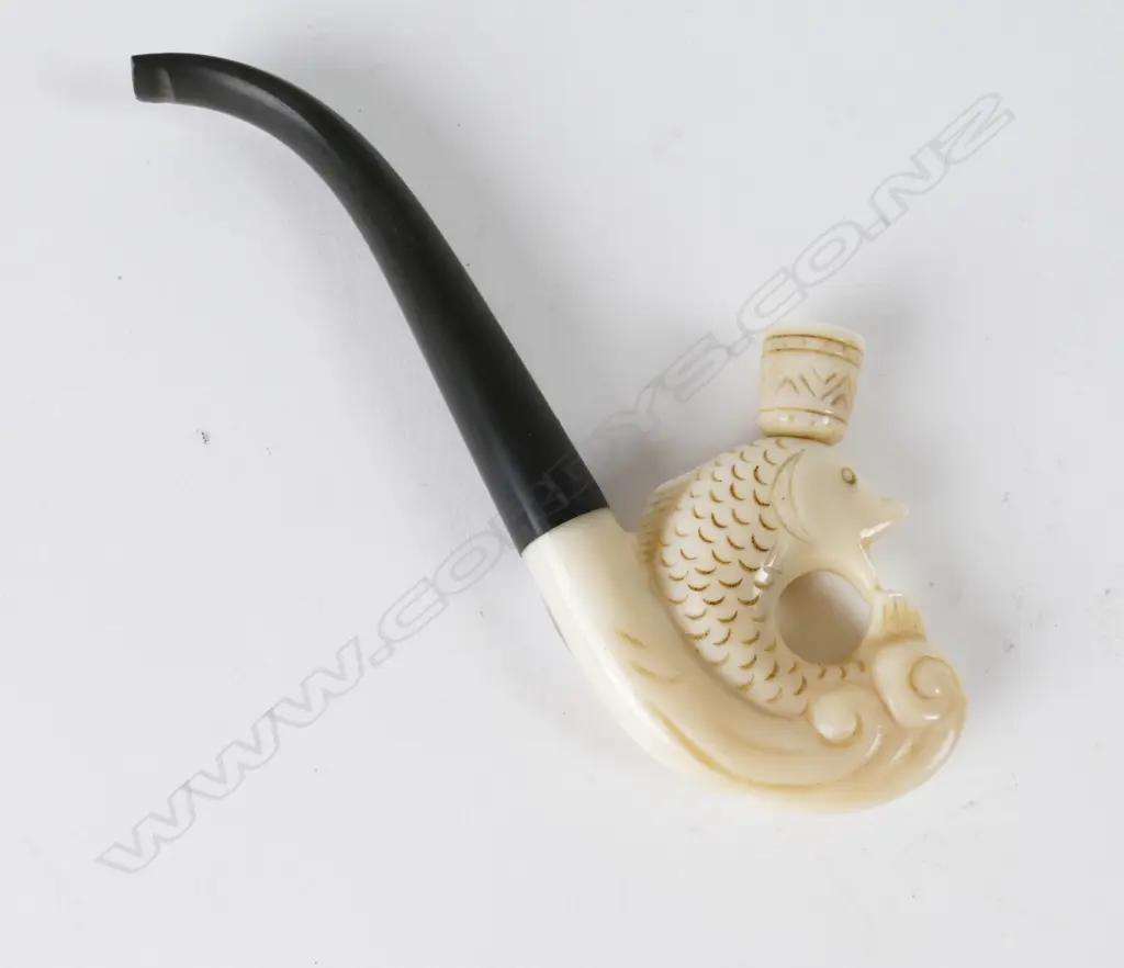 Japanese ivory opium pipe Image 1++