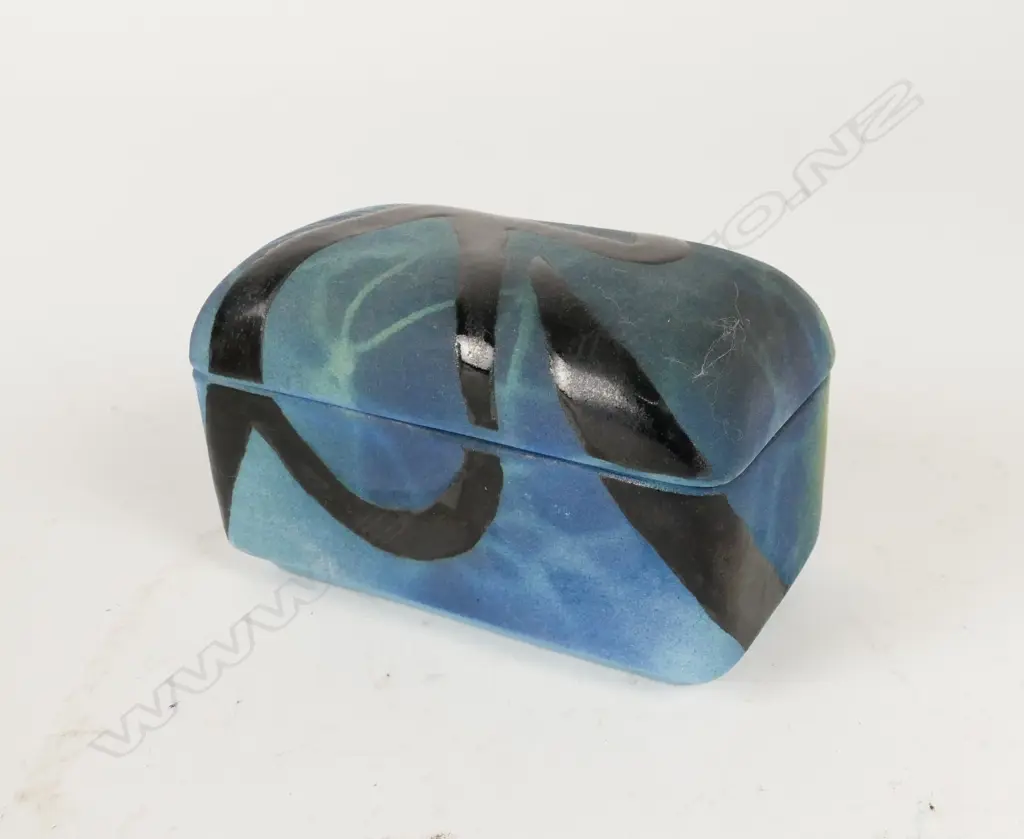 Small clay box made by a professor of ceramics Istanbul Image 1++