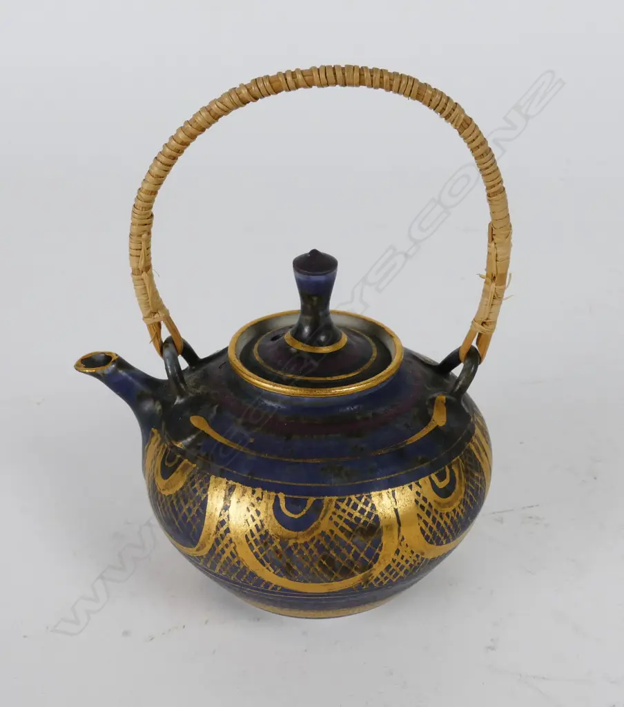 Mary Rich (Penwerris Pottery Cornwall) Image 1++