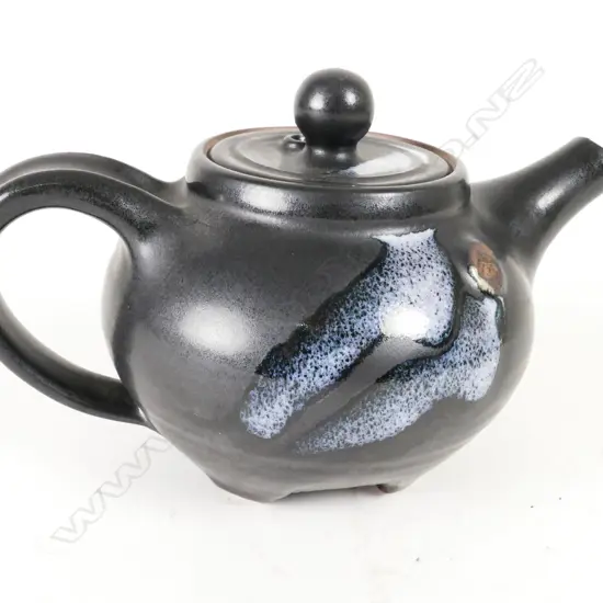 Hans Bauer (Anathoth Pottery)