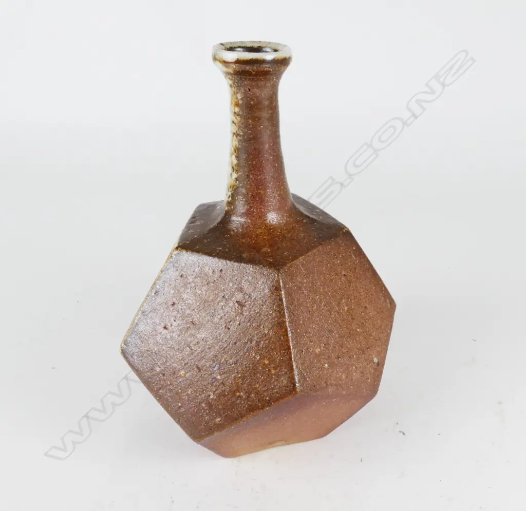 Bruce Martin (Kamaka Pottery) Image 1++